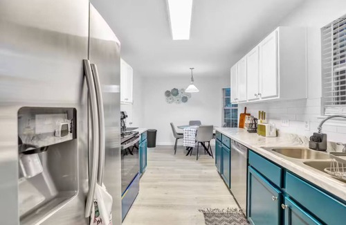 Allen Casa | New & Stylish 4BR/3BA Getaway-Peaceful Modern home