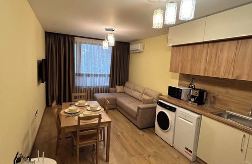 Smolyan Apartamento | New & Stylish Apartment Axel with Mountain Views