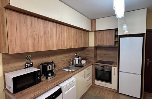 Smolyan Apartamento | New & Stylish Apartment Axel with Mountain Views