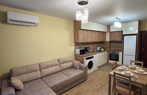 Smolyan Apartamento | New & Stylish Apartment Axel with Mountain Views