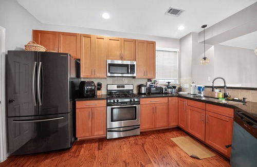 Shady Acres Casa | NEW! Stylish Houston Heights House
