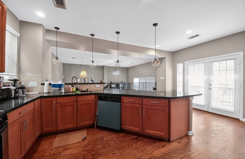 Shady Acres Casa | NEW! Stylish Houston Heights House
