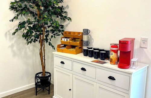 Mira Mesa Casa | New Stylish Stay Mira Mesa home W/Game Room Fun Near All Hot Spots of San Diego!