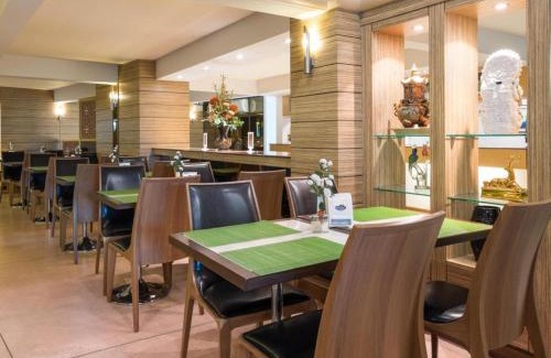Pom Prap Sattru Phai Complejo | New Suanmali Hotel