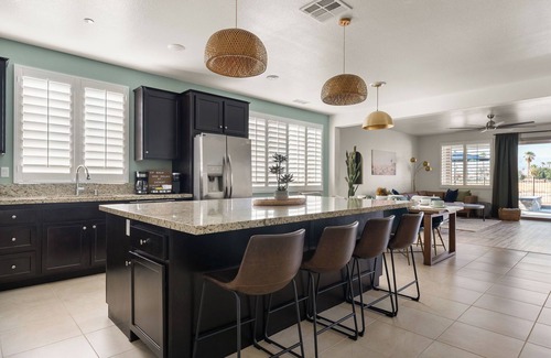 Indio Casa | NEW~Sunset Palms~A/C Gameroom~Pool&Spa~EV charger