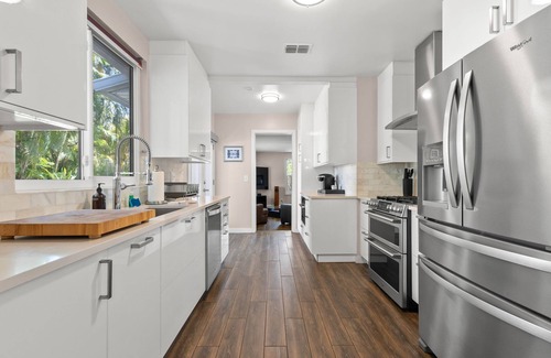 New Suburb Beautiful Casa | NEW Sunset Serenity - South Tampa Home With Pool