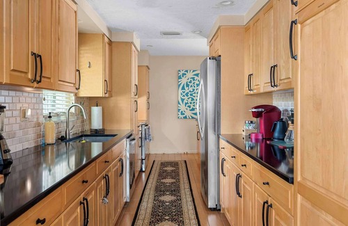 Palma Sola Casa | NEW! Sunshine Getaway! Heated Pool, Hot Tub, Games