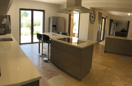 St.-Remy-de-Provence Villa | NUEVO Espléndido chalet - valla de la piscina climatizada - Jardín de 4000m - St-Rémy-de-Pza