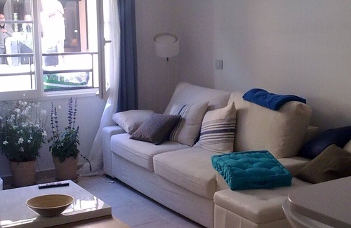 Porquerolles Apartamento | Nuevo T2 con aire acondicionado, wifi de 50 m2 en la República Democrática del Congo para 6 personas.