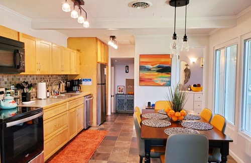 Luray Cabina | NEW!! Tangerine Dream, a Mountain Retreat with Hot Tub and Firepit in Luray