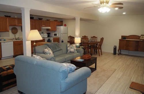 Benzonia Apartamento | NEW! The Blessing - A CUTE AND COZY CHRISTIAN COUNTRY RETREAT!