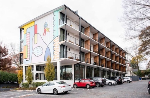 Poncey-Highland Apartamento | NEW The Camille ATL Skyline Rooftop Cozy
