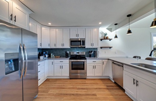 Long Pond Casa | NEW The Nordic Lakehaus | Hot Tub & Theater Room