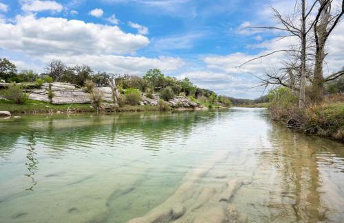 Wimberley Casa | NEW! The Yellow Door- Downtown Wimberley w/River Access