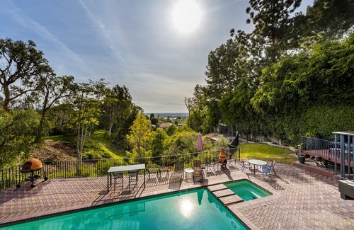Fullerton Casa | NEW! This Mid-century modern estate home with forever views.