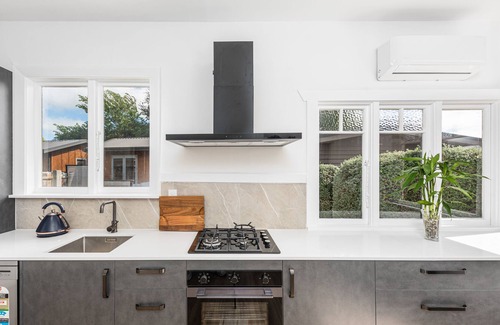 Upper Riccarton Casa | New Three Bedroom Two Bathroom House in Riccarton