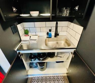 Gardendale Apartamento | New Tiny Home Uptown Phoenix (Unit E)