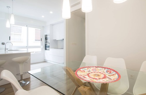 Alicante City Centre Apartamento | * Nuevo en HA * Hermoso apartamento con aire acondicionado, a 4 minutos de la playa, en el centro de la ciudad.