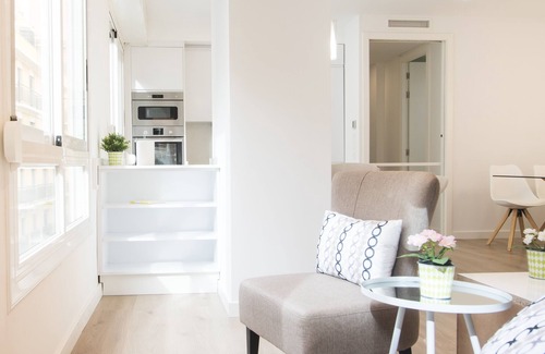 Alicante City Centre Apartamento | * Nuevo en HA * Hermoso apartamento con aire acondicionado, a 4 minutos de la playa, en el centro de la ciudad.