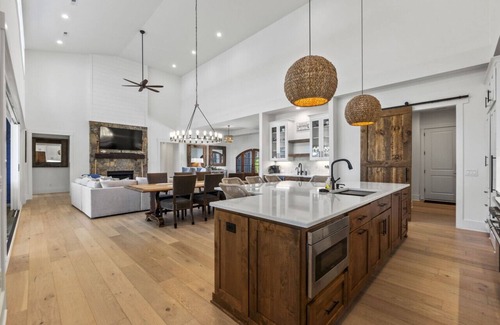 Lake Norman of Catawba Casa | New to Lake Norman -Private pool with water views! Great for Families!
