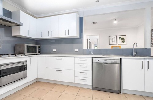 Dickson Apartamento | New to VRBO: 4BR/2BA House Nestled in a Quiet Spot in Dickson