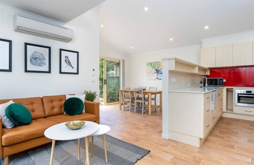 Dickson Apartamento | New to VRBO: Peaceful 1BR Courtyard Unit in quiet Dickson