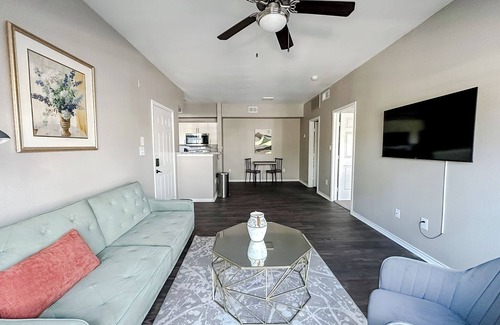 South Side Apartamento | New to Vrbo Sleepover Dashing 1BD/1BA + Gym - Corpus Christi