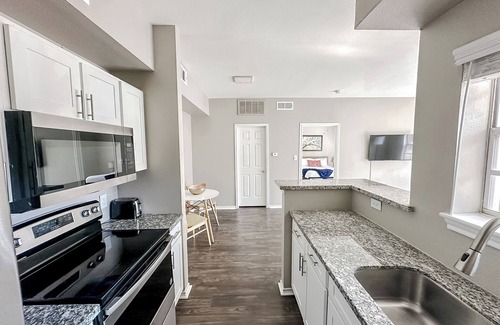 South Side Apartamento | New to Vrbo Sleepover Impressive 1BD/1BA + Gym - Corpus Christi