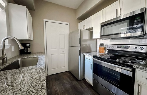 South Side Apartamento | New to Vrbo Sleepover Marvelous 1BD/1BA + Gym - Corpus Christi
