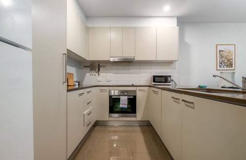 Kingston Apartamento | New to VRBO: Spacious APT in Convenient Kingston Location!
