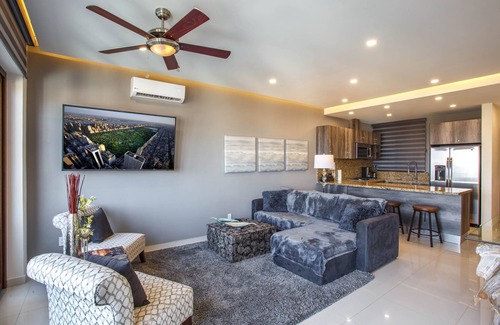 Puerto Vallarta Condominio | New top floor ocean view quiet side at Nayri 1 block from beach