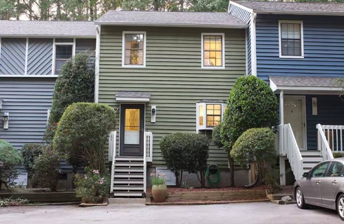 Durham Casa | NEW! Tranquil 2bd Townhome Min to RTP, Downtown Durham, Chapel Hill, RDU