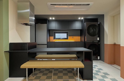 Yongsan-gu Apartamento | NEW Unique & Artistic 3-bedroom Korean Home
