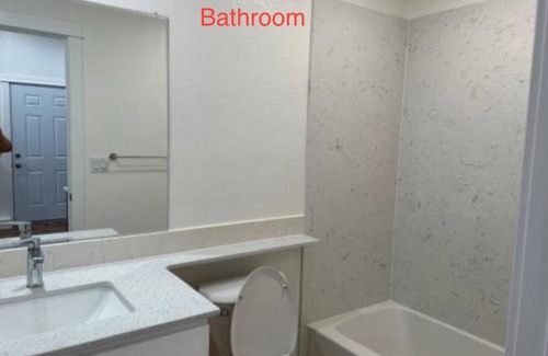 San Leandro Casa | New Unit in Convenient Location