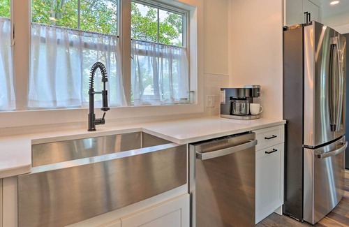 Westtown Otro | New! Updated Hudson Valley Farmhouse near Legoland and more