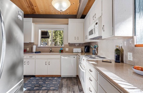 Bear Valley Casa | NEW! Vacation Home 315 (3-Bedroom) - Pets Allowed by Bear Valley Vacation Rentals