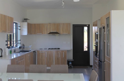 Calodyne Villa | Villa nueva en entorno privado y tranquilo en Calodyne - Lacaz Calodyne