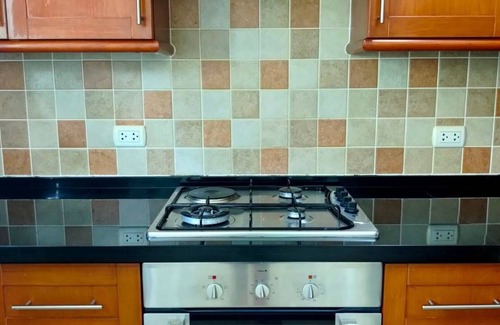Huai Yai Casa | New villa swimming pool/6 bedrooms/free WiFi/parking space/pool table/Netflix
