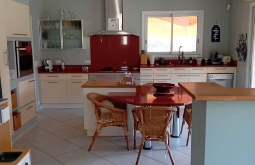Noves Casa | Nueva villa con piscina cerca de St Remy