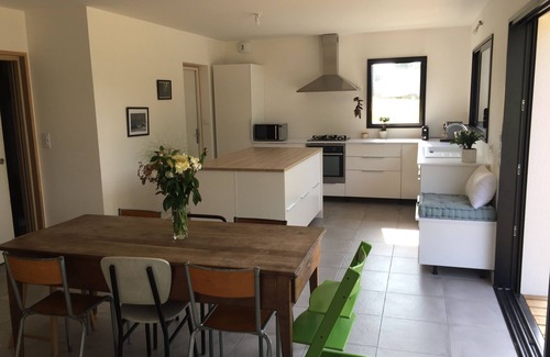 Baden Casa | Villa nueva con piscina privada climatizada.