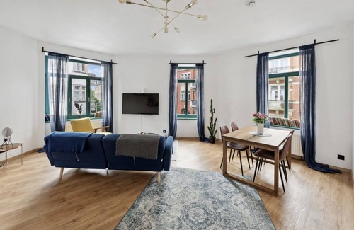 Leipziger Vorstadt Apartamento | NEW / VINTAGE CHIC APARTMENT