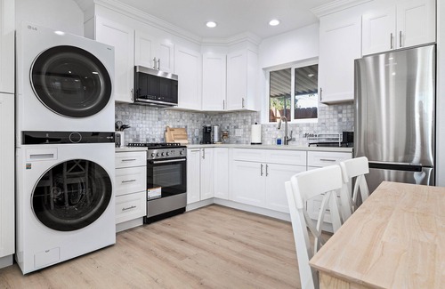 Old Town Casa | NEW! W/D in Unit, Patio, AC, Near Restos & Beach