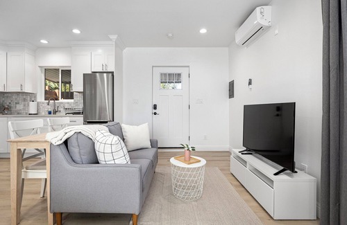 Old Town Casa | NEW! W/D in Unit, Patio, AC, Near Restos & Beach