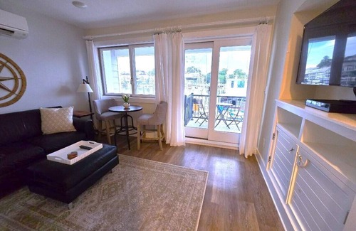 Lewes Condominio | NEW... Waterfront Lewes Beach- Stunning 1st Floor One Bedroom Studio