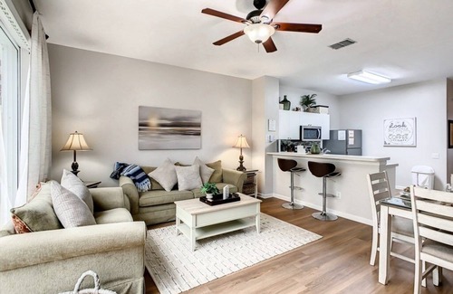 Windsor Palms Casa | NEW! Windsor Palms Townhome w/Private Pool Near Disney