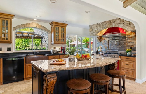 Santa Rosa Casa | New! Wine Country Family Oasis: Serene Vineyard Views, 3 units