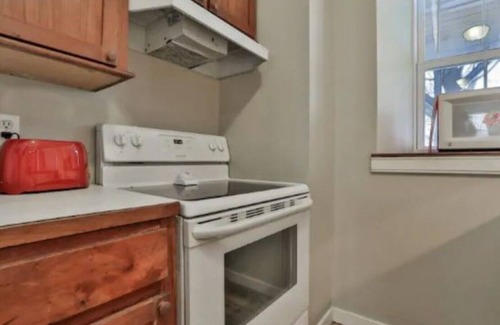 Newburyport Apartamento | Newburyport Classic Brick Two Story Apartment