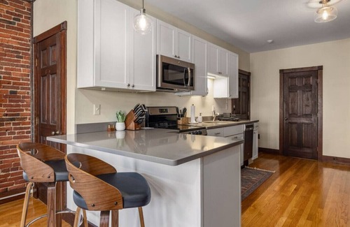 Newburyport Apartamento | Newburyport Flat Downtown Living King Bed