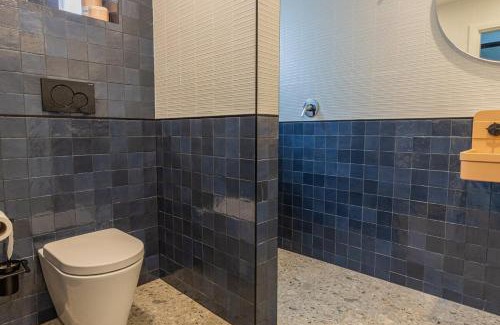 Newcastle West Casa | Newcastle CBD Penthouse, Spa & Entertainment