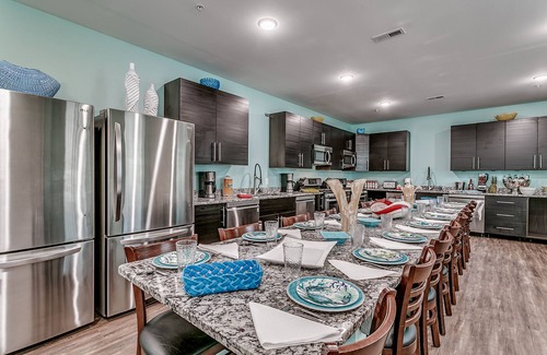 North Myrtle Beach Casa | Together Resorts Nueva propiedad más grande tiene capacidad para 100 huéspedes Cherry Grove Beach